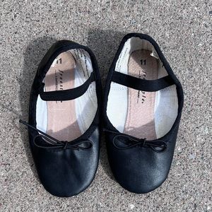 Black ballet shoes toddler size 11 freestyle by da skin brand